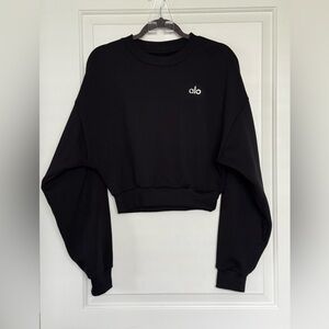 Alo Yoga Cropped Accolade Crewneck